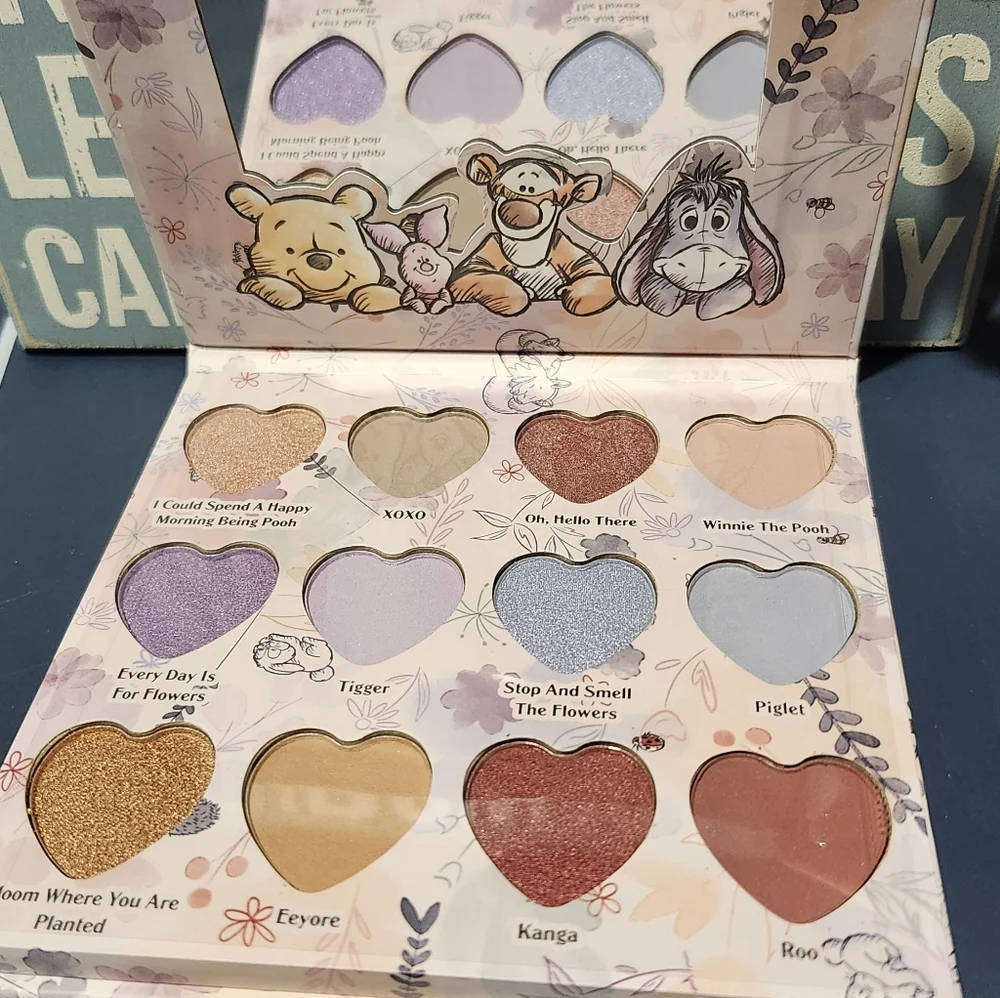Disney Winnie the Pooh Eyeshadow Palette